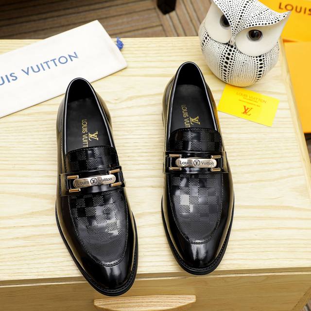 LOUIS VUITTON 里 路易威登 新款男士休闲商务皮鞋官网原版复制，鞋面采用进口官网1:1材料制作意大利牛皮面，水染内里绝非一般的工艺制造，大厂工艺流程