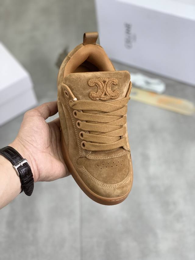 工厂价 Celine 赛琳 最新款 JOGGER德训鞋 休闲 运动鞋 小白鞋原版购入开发 做货 Celine思琳JOGGER休闲鞋运动鞋 板鞋，充满街头感的一双