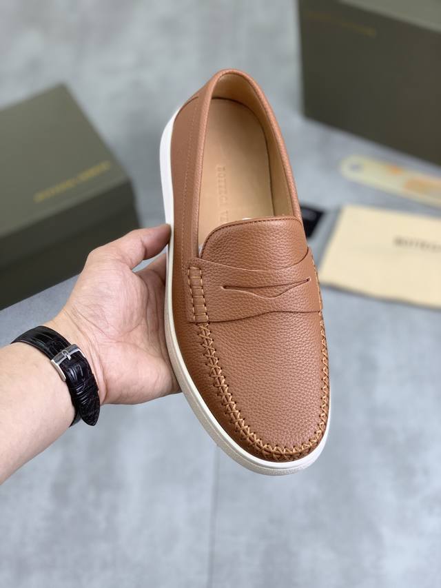 工厂价 水染牛里 高品质商务休闲豆豆鞋 BOTTEGA VENETA官网同步最新款顶级版市场的BV， 接受材质对比 鞋型对比 工艺对比 实用又有质感 百搭适用任