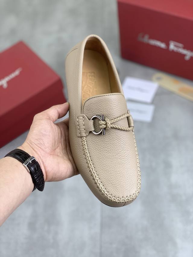 工厂价 高品质 Ferragamo 菲拉格幕 专柜最新款 原版进口小牛皮，进口牛皮牛里+原版奢华金属扣+原版组合大底 对比无压力 码数：38-44 45定做