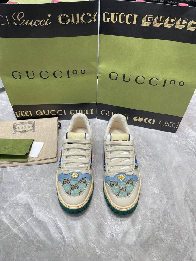 钻面款 GUCCI 早春钻面复古板鞋 顶级代购版本 Gucci 系列做旧时尚小脏鞋. 国际时装周走秀款！李宇春等各明星人手一双！国外购原版一比一开发复刻采用原版