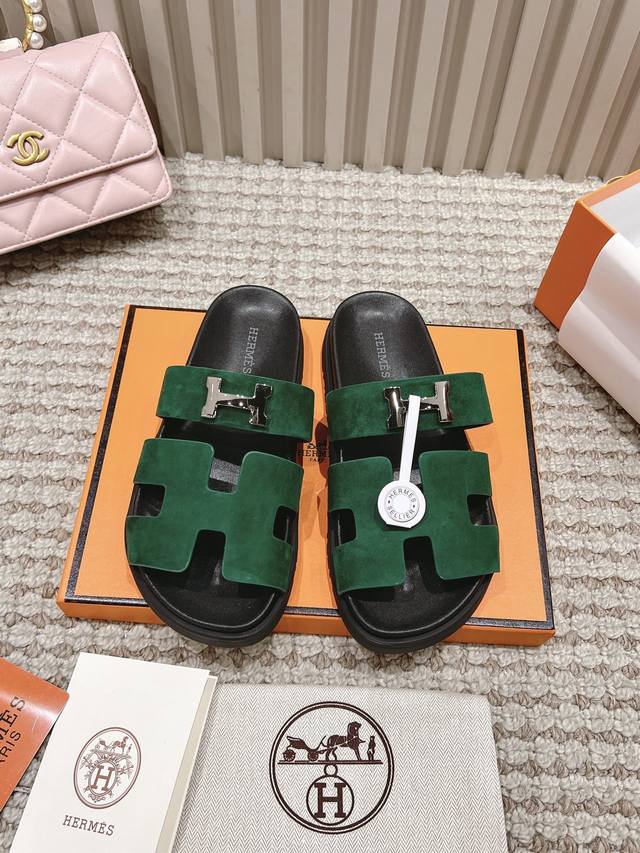 工厂 、男款10经典款爱马仕二舅凉拖面料羊京皮码数：女款35-43 41-43定做 男款39-45 45-45定做