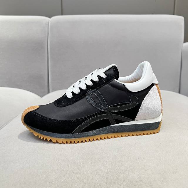 高版本 - LOEWE 罗意威2025新款内增高德训鞋！上脚超级轻便、舒适，6cm 内增高更是小个子的福音！原版1:1顶级复刻！品质欢迎看实物对比！供高端代购首