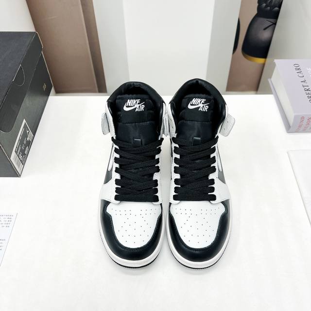 出厂: 独家顶级版本 Air Jordan耐克联名25vs最新王炸爆款系列 情侣彩色拼色休闲鞋 唯独一款牛皮拼色的高帮鞋，耐克乔一情侣毛鞋让鞋迷大开眼界，各种意