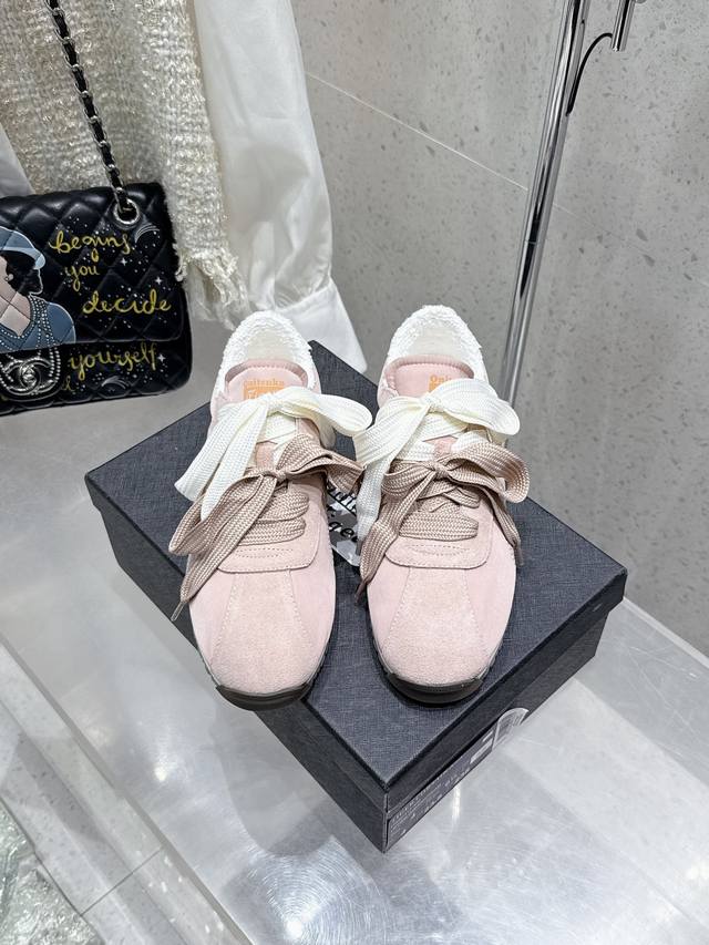 代购级 鬼冢虎Onitsuka A55 时尚休闲复古运动鞋 阿甘鞋Onitsuka Tiger从款式颜色造型上体现出追求舒适和细节的完美，鞋类更是推崇手工制作的