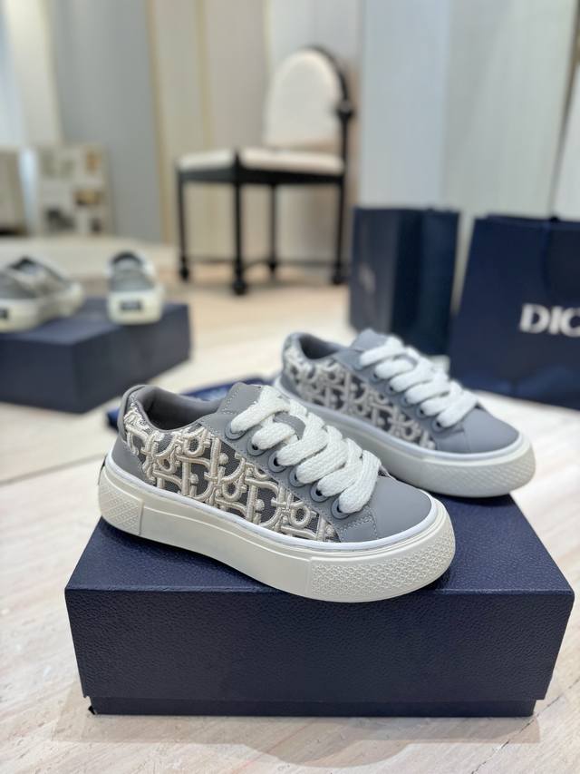 出厂价： 顶级版本 迪奥 2025高定系列新款男鞋 CD 果冻色平底休闲鞋 Dior and STONE ISLAND B33圆头系带帆布滑板鞋 明星同款Obl