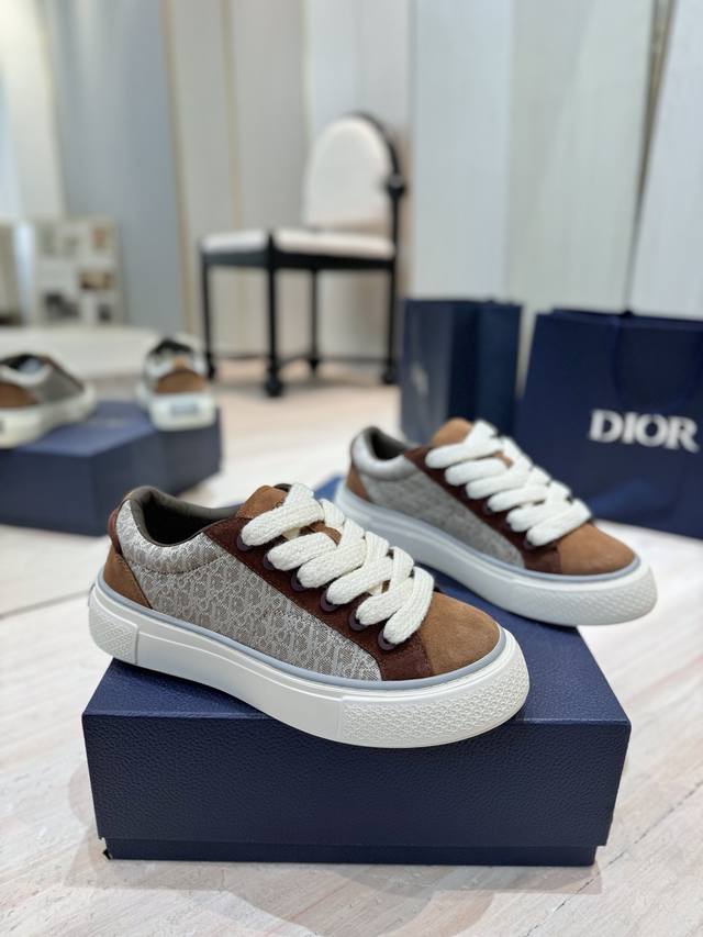出厂价： 顶级版本 迪奥 2025高定系列新款男鞋 CD 果冻色平底休闲鞋 Dior and STONE ISLAND B33圆头系带帆布滑板鞋 明星同款Obl