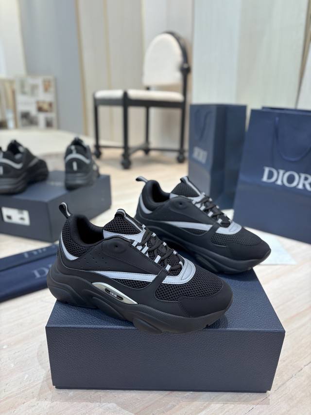 出厂价： 顶级版本 Dior 迪奥 经典款 B22系列 网面 休闲 运动鞋 老爹鞋原版购入开发 做货 国外超火的D家 运动 老爹鞋 市场最高品质 原版爆拆 完美