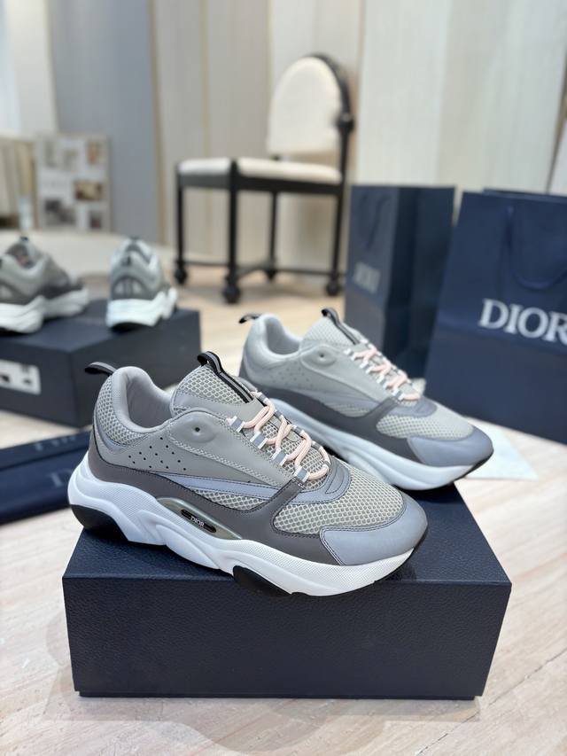 出厂价： 顶级版本 Dior 迪奥 经典款 B22系列 网面 休闲 运动鞋 老爹鞋原版购入开发 做货 国外超火的D家 运动 老爹鞋 市场最高品质 原版爆拆 完美