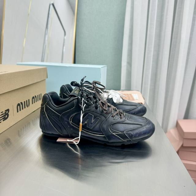 情侣款MiuMiu缪缪 x New Balance NB530 休闲 运动鞋 阿甘鞋 德训鞋原版购入开发做货 Miu Miu x New Balance 经典N
