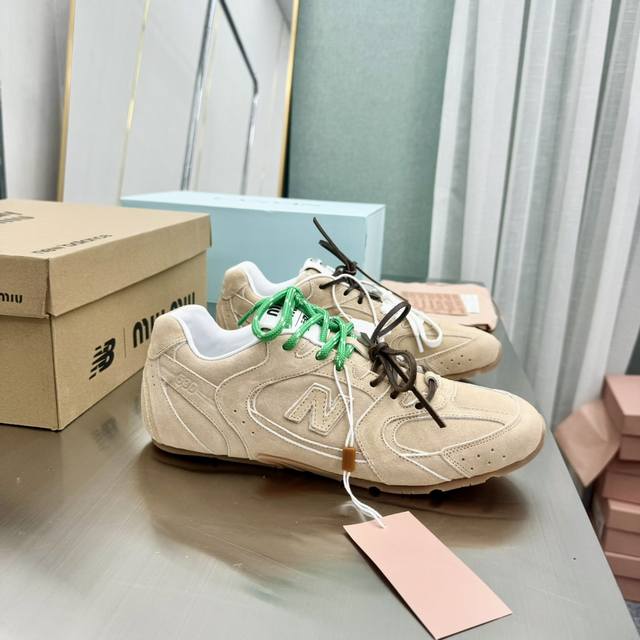 情侣款MiuMiu缪缪 x New Balance NB530 休闲 运动鞋 阿甘鞋 德训鞋原版购入开发做货 Miu Miu x New Balance 经典N