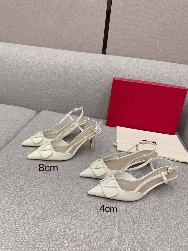VALENTINO GARAVANI 华伦天奴 Vlogo Signature 漆皮高跟系列 高级定制 原本购入 我们家的高跟鞋都是超级稳 超级舒适欢迎任何测评