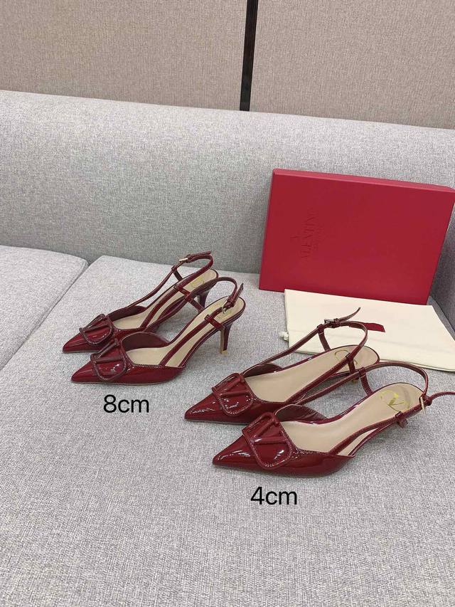 VALENTINO GARAVANI 华伦天奴 Vlogo Signature 漆皮高跟系列 高级定制 原本购入 我们家的高跟鞋都是超级稳 超级舒适欢迎任何测评