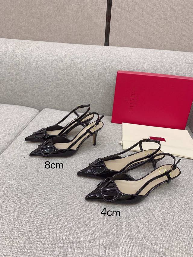 VALENTINO GARAVANI 华伦天奴 Vlogo Signature 漆皮高跟系列 高级定制 原本购入 我们家的高跟鞋都是超级稳 超级舒适欢迎任何测评