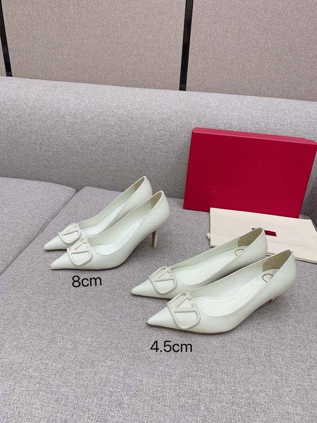 VALENTINO GARAVANI 华伦天奴 Vlogo Signature 漆皮高跟系列 高级定制 原本购入 我们家的高跟鞋都是超级稳 超级舒适欢迎任何测评