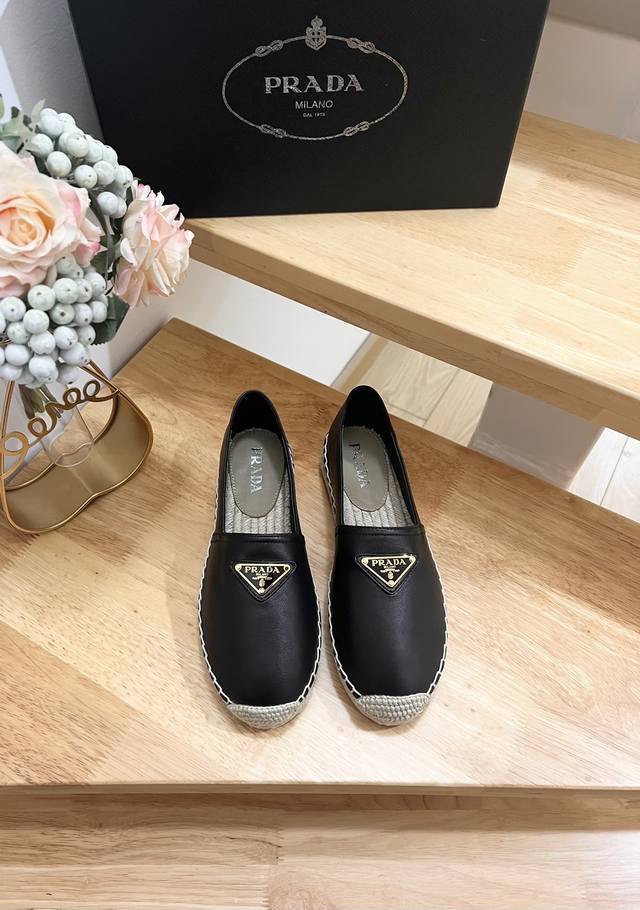 品牌:prada品名:Prada徽标细节草编鞋1S055N3LLOF020颜色:F0018产地:it适用人群:Women商品介绍:徽标细节草编鞋、圆头、穿套式、