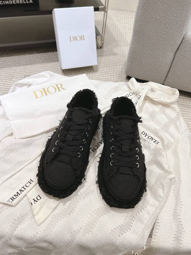 顶级 Dior迪奥D-Blaze Sneaker新款刺绣厚底乞丐流苏帆布板鞋！原版购入开发 做货 侧面展示金色调金属光泽线Christian Di*r Pari