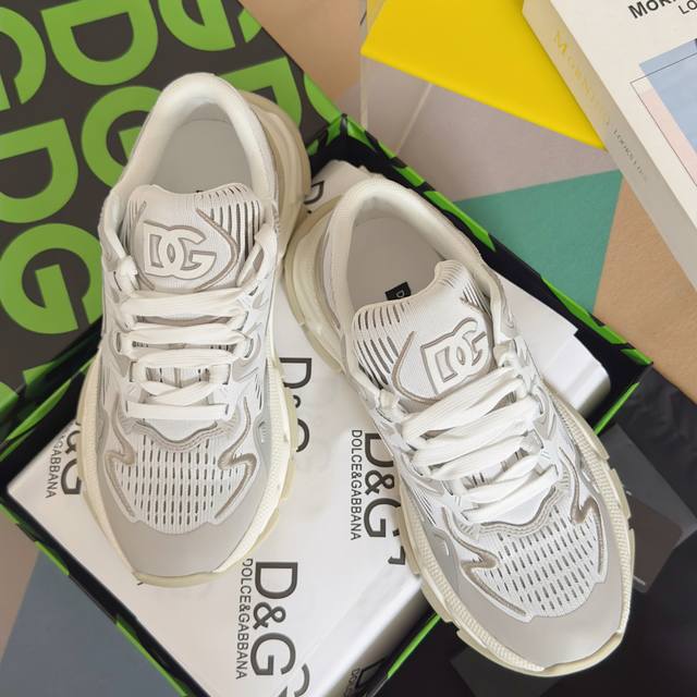 顶级版本：男款 Dolce&Gabbana杜嘉班纳 D&G最新款 休闲 运动鞋 老爹鞋 跑鞋原版购入开发 做货 春夏系列 Daymaster 运动鞋，设计简约轻