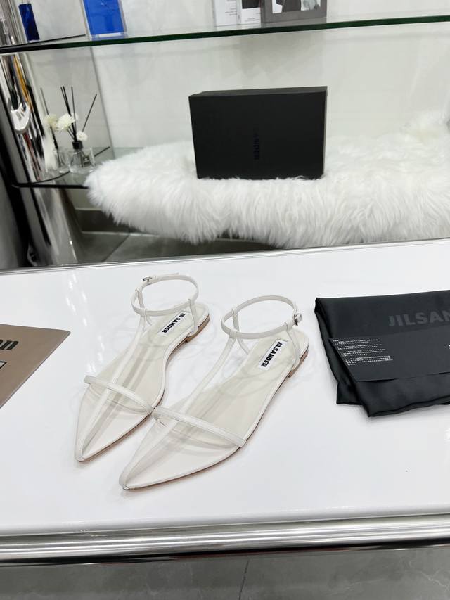 高品质出厂 平底小众潮牌网红款 Jil sander 2024吉尔 桑达早春凉鞋系列！春夏最新爆款时髦平底尖头带子凉鞋这款真的绝了 时髦到飞起想不到有任何理由可