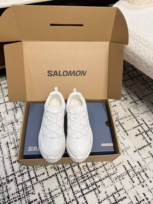 代购级 CDG x Salomon 萨洛蒙 联名款XT-6 系列 厚底 休闲 运动鞋原版购入开发 做货 延续品牌设计基因，融合简约的设计和实用的技术性联名鞋款依