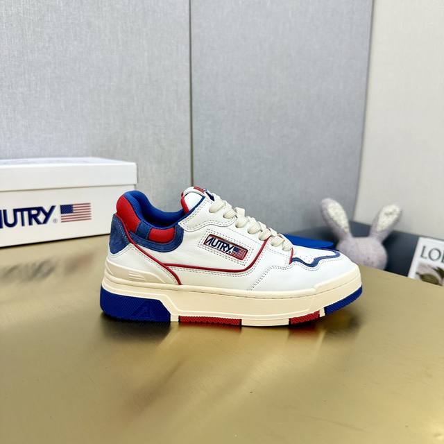 出厂价 小众品牌 autry小白鞋liglio全面上架火爆，专柜官网断码断货， autry小白鞋超级复古百搭好看韩国风欧美风日常搭配都可现在博士们的ck是这双a