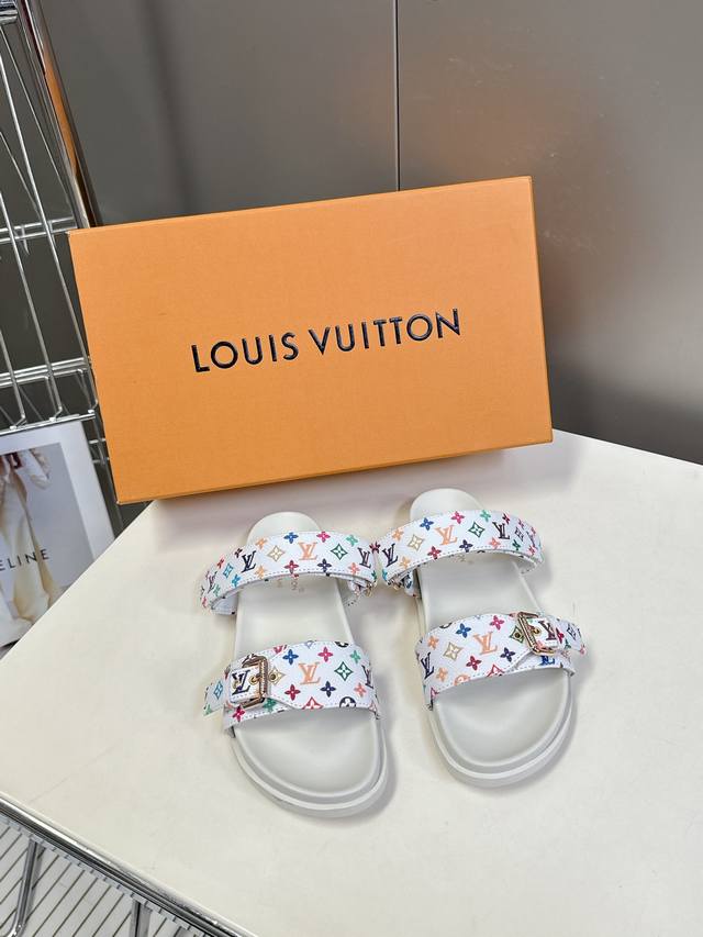 LV 路易威登X TM村上隆联名款拖鞋凉鞋硬货上新BS代购级别！高级感十足！国内外博主刷爆的一款，复古又时髦 上脚美炸了！官网主推款★ t 鞋面：原版小牛皮5D