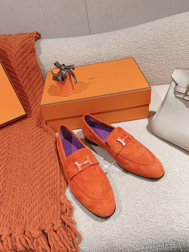 出厂价 Hermes 爱马仕 经典Paris 乐福鞋 H家经典代表作 时尚又百搭 超级舒服 每个细节都做到极致 原版套楦 独家私模H扣纯钢五金 原版私模真皮注塑