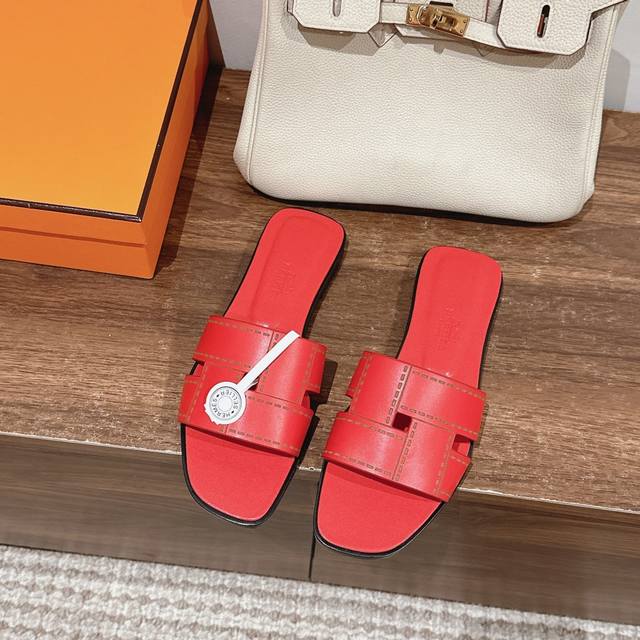 出厂价 Hermes 爱马仕Idioma凉鞋系列 时尚又百搭 超级舒服 每个细节都做到极致 原版swift小牛皮 原版1:1独家私模鞋面 原版真皮沿条大底 包装