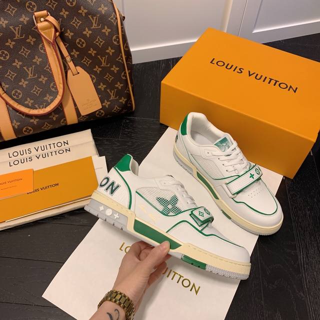 橙子出厂价 Louis Vuitton 路易威登 LV Trainer 魔术贴运动鞋板鞋 休闲复古篮球鞋 情侣款Virgil Abloh亲自操刀设计，向篮球鞋设