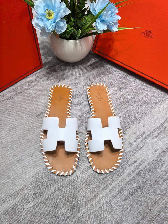 橙子出厂价 HERMES 爱马仕 夏季经典平底H拖鞋 旅游度假沙滩凉拖面料：编织码数：35-42