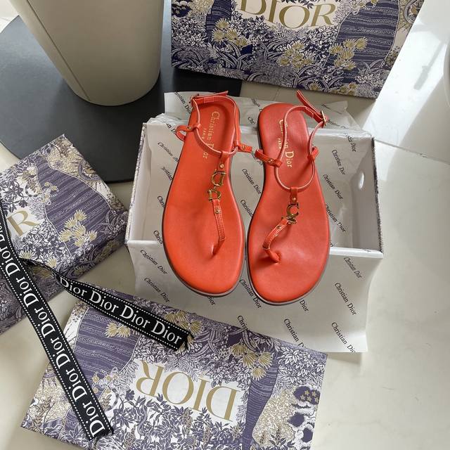 出厂： DIOR 迪奥2025 顶级专柜 春季新款官网上新 独家首发 迪奥Dior 25SS CD-type 凉鞋 Dior凉鞋 dior美鞋 DIOR经典Cd