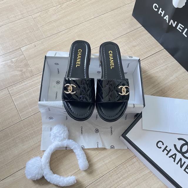 出厂： CHANEL 香奈儿 2025顶级专柜 早春新款官网上新 独家首发 香奈儿CHANEL25SS 早春小香风系列拖鞋 CHAENL 拖鞋 CHANEL鞋控