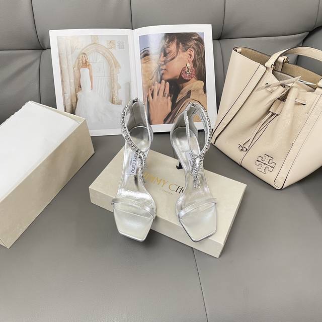 出厂： JIMMY CHoo 2025顶级专柜 新款限定官网上新 独家首发 Jc 25SS-早春方头水钻高跟凉鞋 Jc凉鞋 JC高跟 Jc美鞋 JIMMY CH