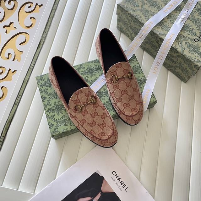 出厂： GUCCI 古驰2025顶级专柜 新款限定官网上新 独家首发 GUCCI 古驰 25SS 经典全系半拖 单鞋 一脚蹬 毛半拖 Gucci半拖 Gucci