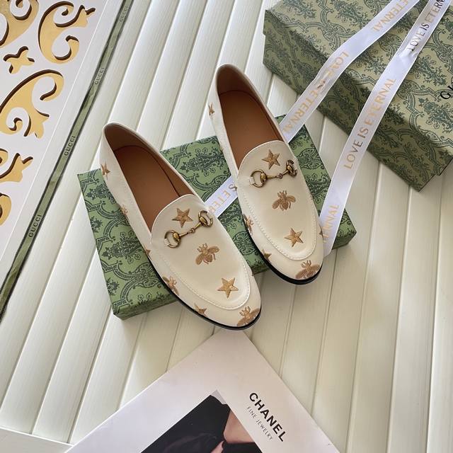 出厂： GUCCI 古驰2025顶级专柜 新款限定官网上新 独家首发 GUCCI 古驰 25SS 经典全系半拖 单鞋 一脚蹬 毛半拖 Gucci半拖 Gucci