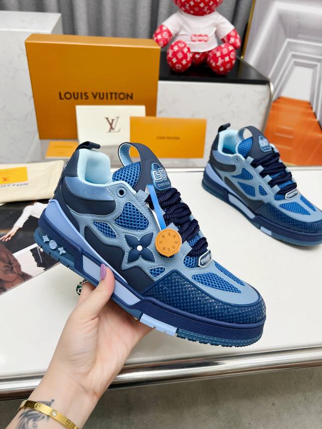 LOUIS VUITTON LV路易威登 男女同款 ！鞋底超级轻便，天花板级 油边工艺！ 鞋面：3D彩印摔纹牛皮！耐磨防滑三色TPU大底！ 35-46