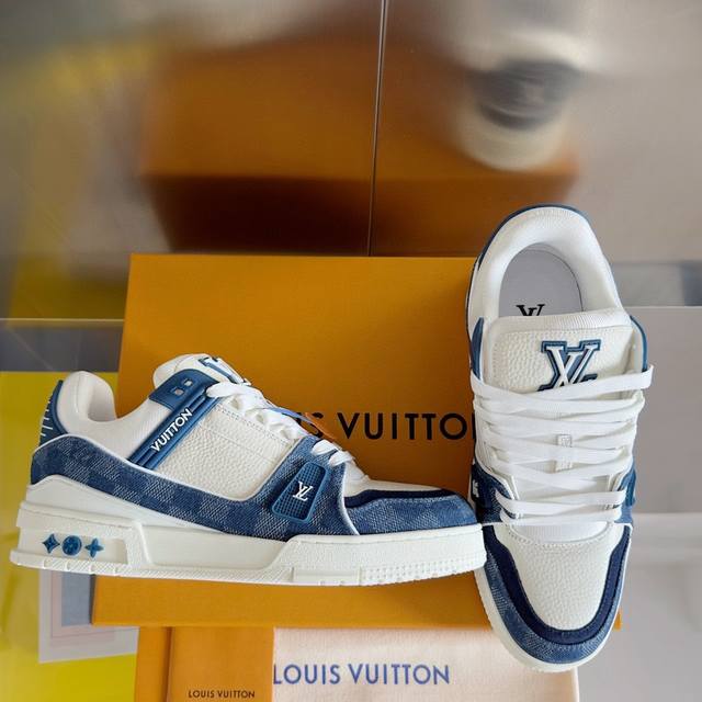 LOUIS VUITTON LV路易威登 男女同款 ！鞋底超级轻便，天花板级 油边工艺！ 鞋面：3D彩印摔纹牛皮！耐磨防滑三色TPU大底！ 35-46