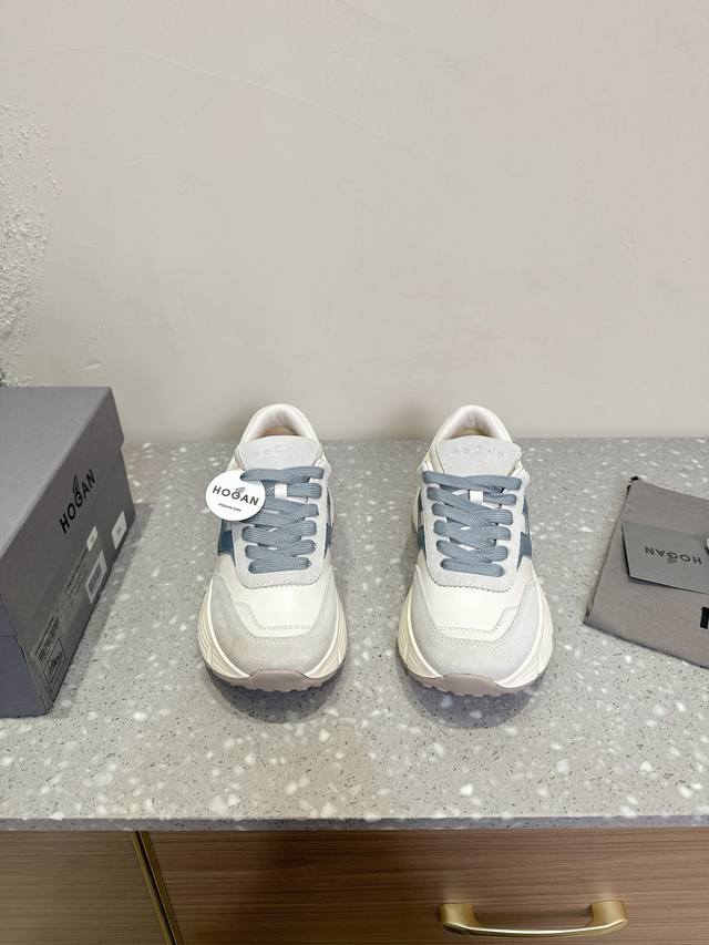男码+10 HOGAN 霍根 25ss早春新款 情侣款 运动鞋 休闲鞋新品86er系列H671运动休闲鞋复古时尚厚底鞋，以经典而不失时尚的设计演绎品牌风格，纪念