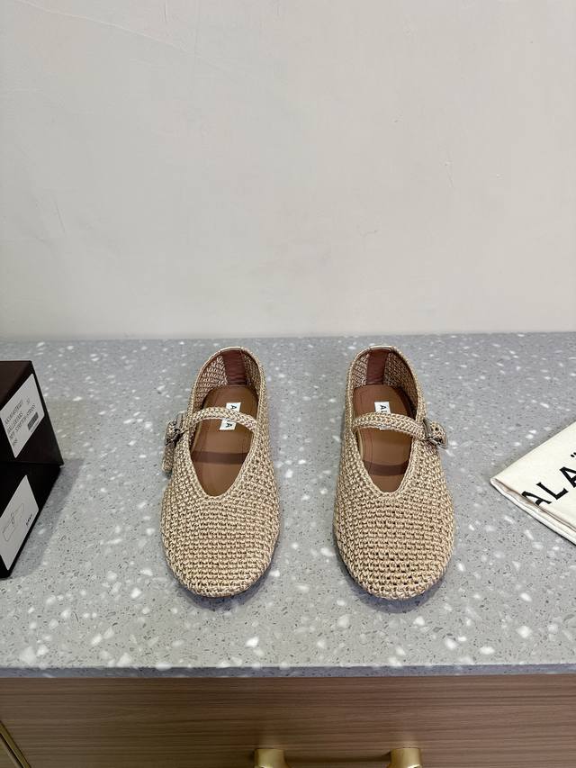 ALAIA 阿莱亚 小众潮牌 25ss春夏新款芭蕾舞鞋 法国高端一线高定品牌 AzzedineAlaia:时尚界最后的手艺人巴黎时装界以及全世界都享有盛誉维多利