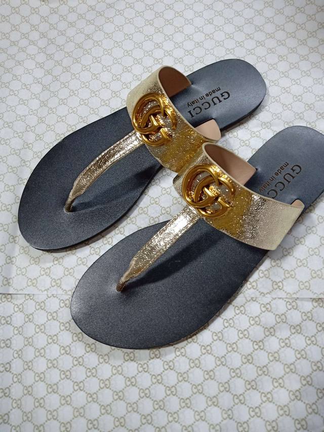 上新啦 新款gucci古奇蜜蜂大底人字拖35-45。